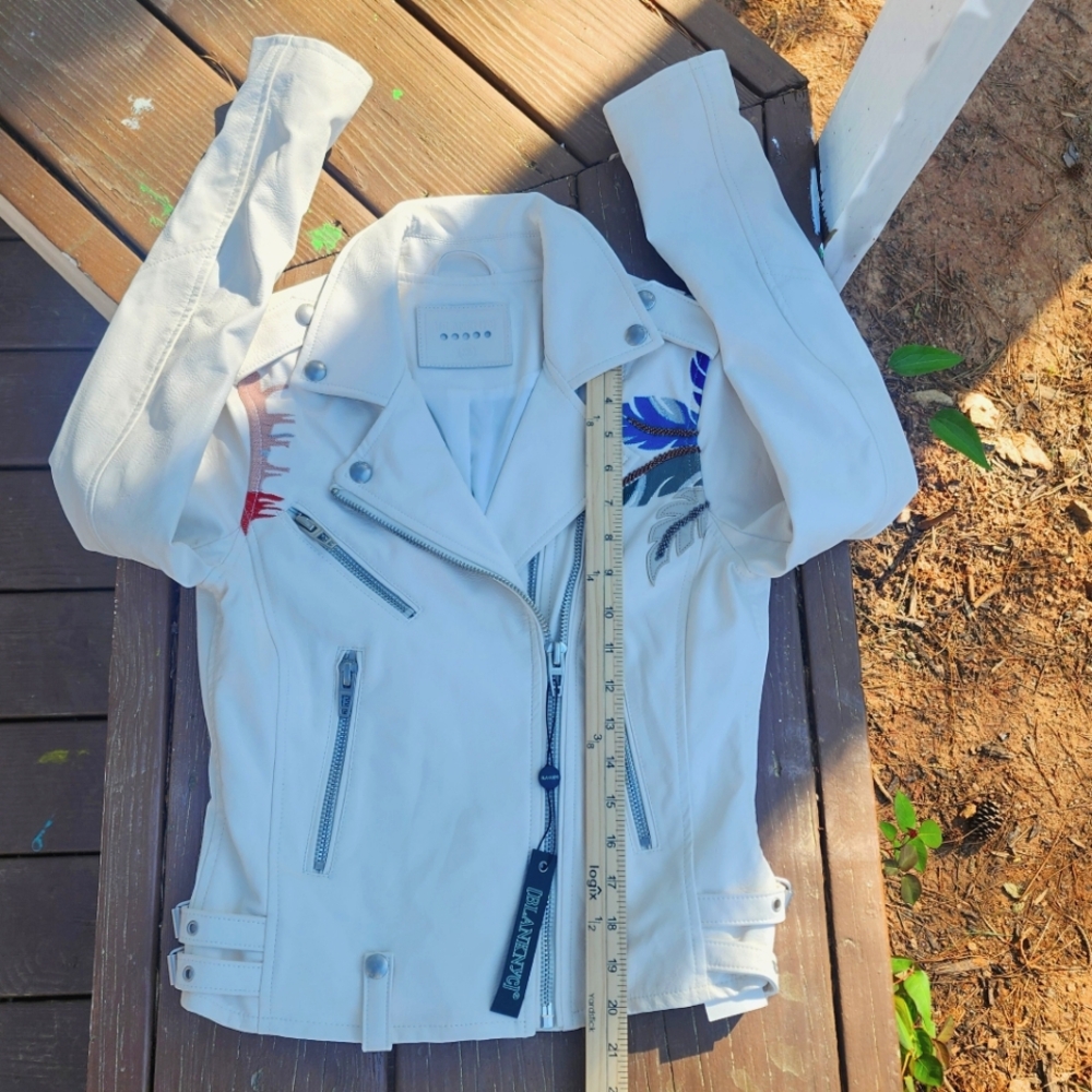 Blank NYC Palm Breeze Moto Jacket Vegan Leather Embroidered Beaded XS NWT - Picture 10 of 15